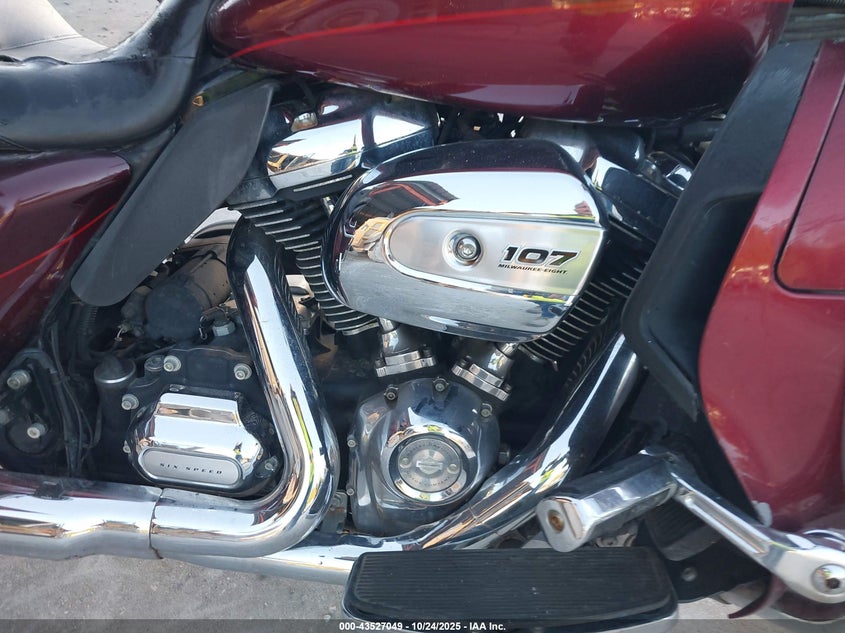2017 HARLEY-DAVIDSON FLHTKL ULTRA LIMITED LOW 1HD1KKD18HB601507