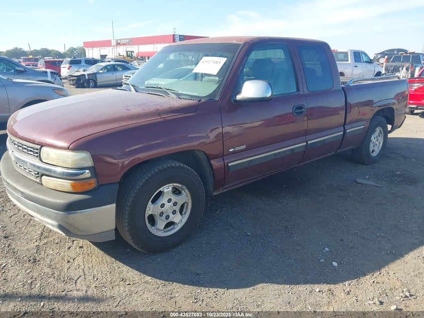 1GCEC19T0YZ115267 2000 CHEVROLET SILVERADO photo no. 2