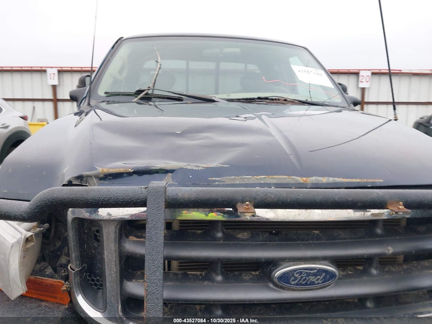 2001 Ford F-250 Lariat/Xl/Xlt VIN: 1FTNX21FX1EB40061 Lot: 43527084
