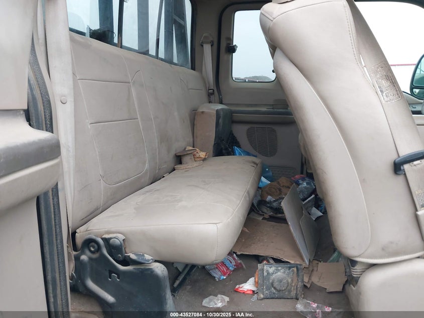 2001 Ford F-250 Lariat/Xl/Xlt VIN: 1FTNX21FX1EB40061 Lot: 43527084