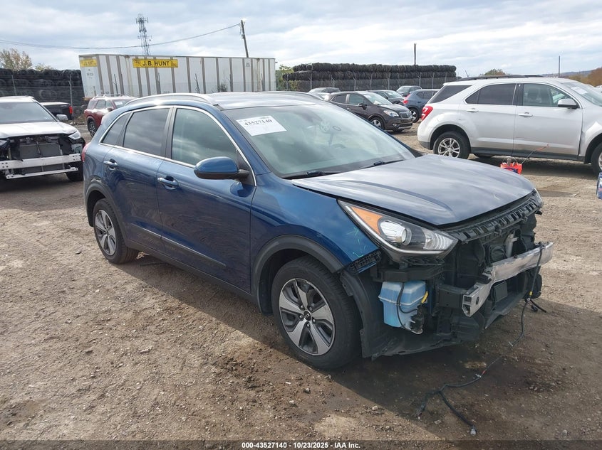 KIA NIRO LX