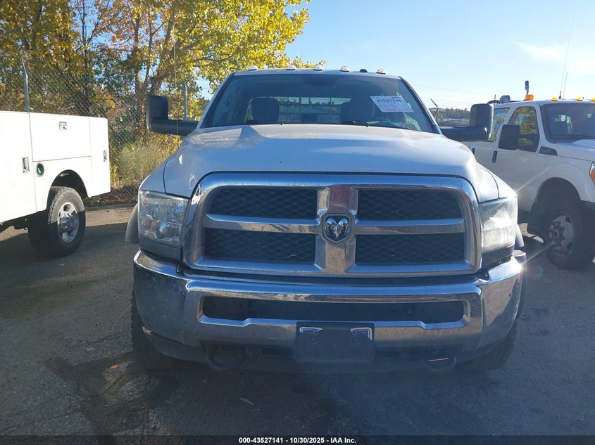 2018 Ram 5500 Chassis Tradesman/Slt/Laramie VIN: 3C7WRNFL4JG412310 Lot: 43527141