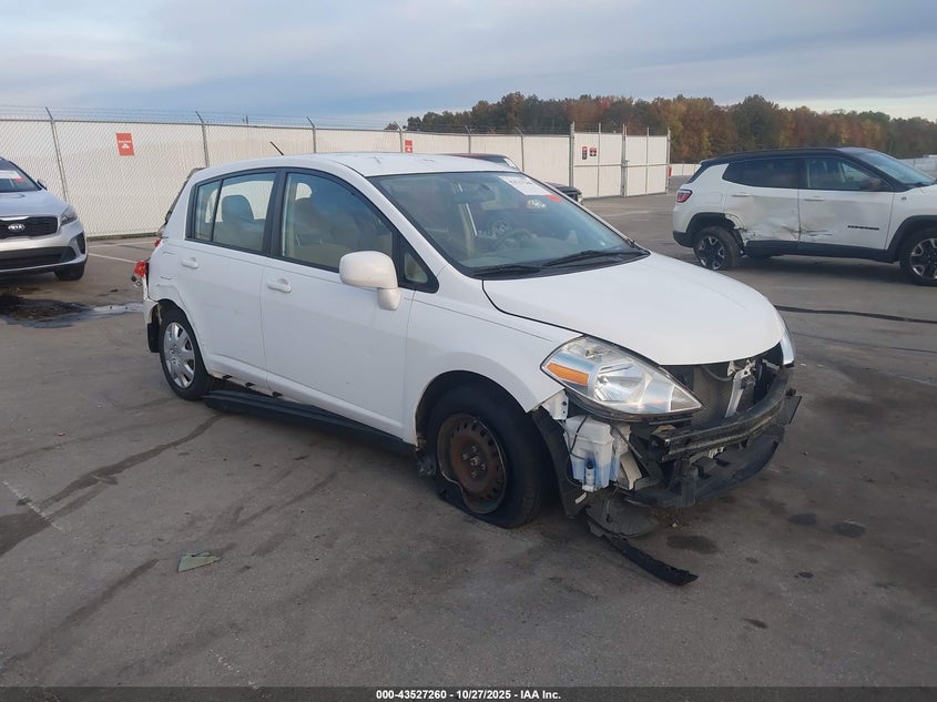NISSAN VERSA 1.8S