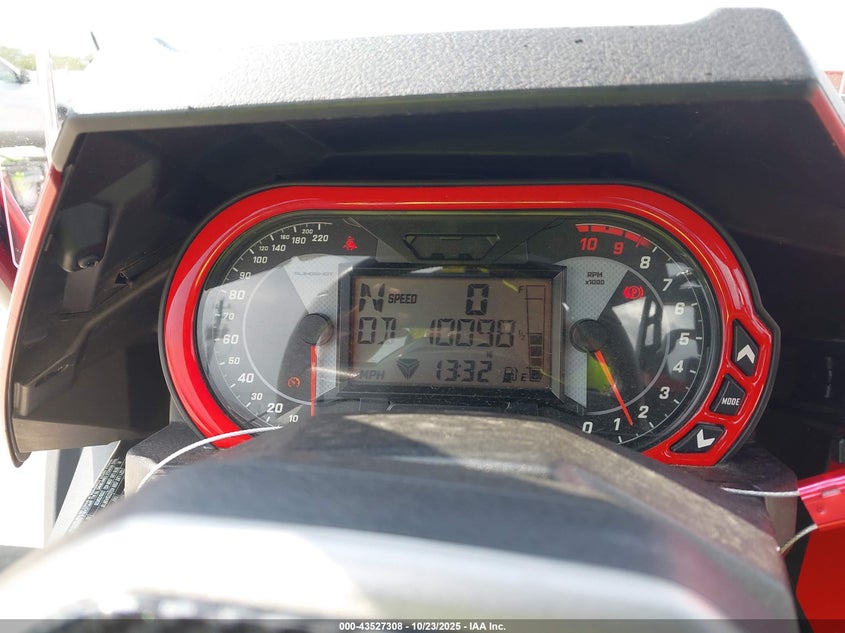 2021 Polaris Slingshot Sl VIN: 57XAAPHD7M8144631 Lot: 43527308