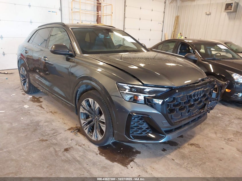 AUDI Q8 PREMIUM PLUS 55 TFSI QUATTRO