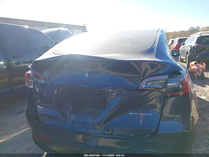 2023 Tesla Model Y Awd/Long Range Dual Motor All-Wheel Drive VIN: 7SAYGDEE9PF624145 Lot: 43527426