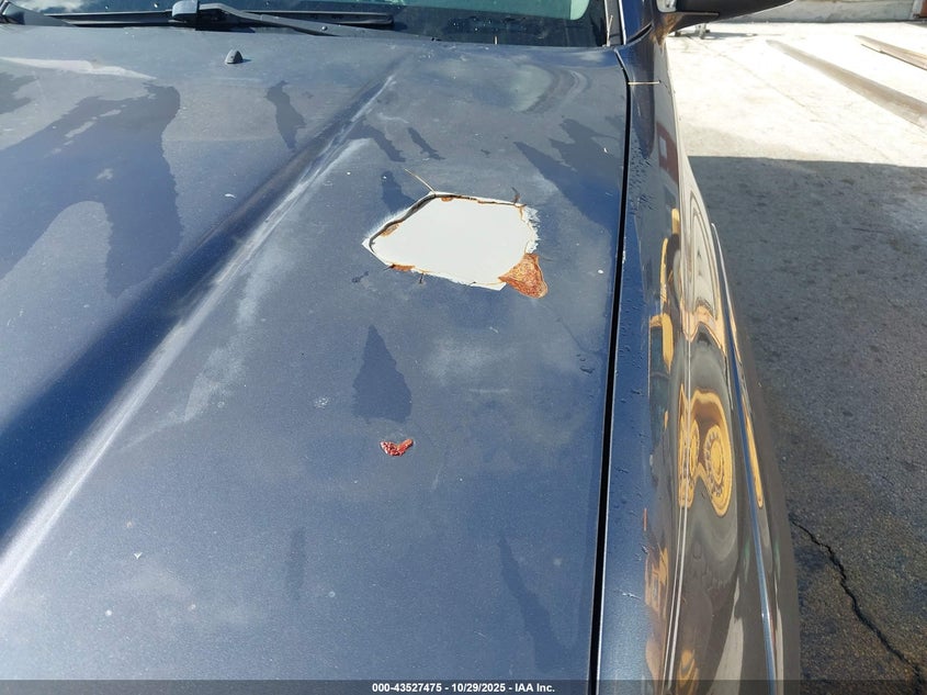 2004 Toyota 4Runner Limited V8 VIN: JTEZT17RX40014837 Lot: 43527475