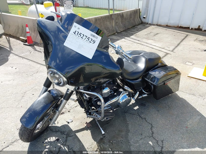 1HD1KB4197Y716581 2007 HARLEY-DAVIDSON STREET GLIDE photo no. 2