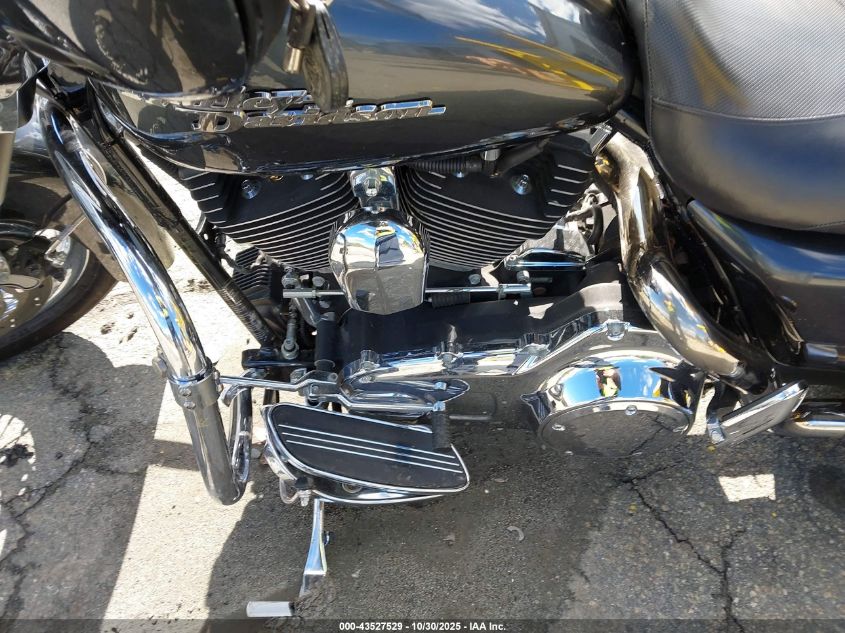 2007 Harley-Davidson Flhx VIN: 1HD1KB4197Y716581 Lot: 43527529