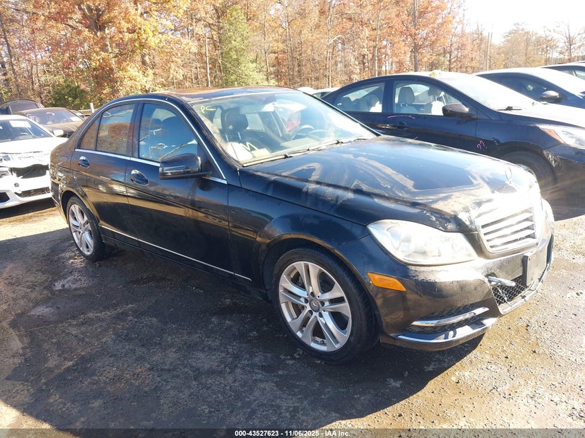 MERCEDES-BENZ C-CLASS LUXURY 4MATIC