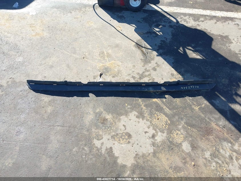 2006 Jeep Commander VIN: 1J8HG48K86C323157 Lot: 43527714