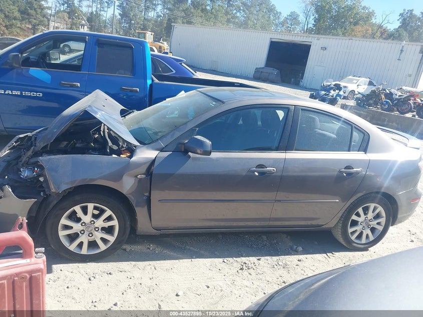 2007 Mazda Mazda3 I VIN: JM1BK12F571748693 Lot: 43527895