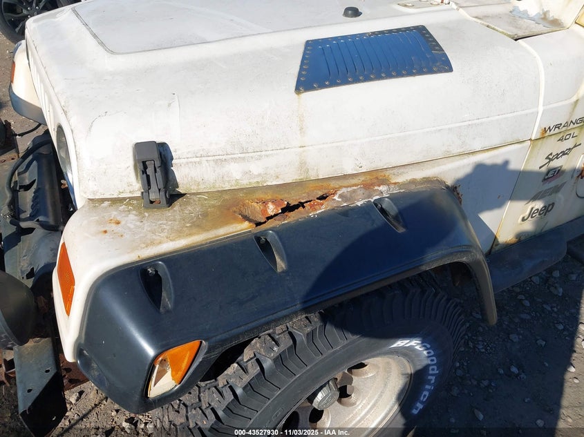 2000 Jeep Wrangler Sport VIN: 1J4FA49S4YP700362 Lot: 43527930