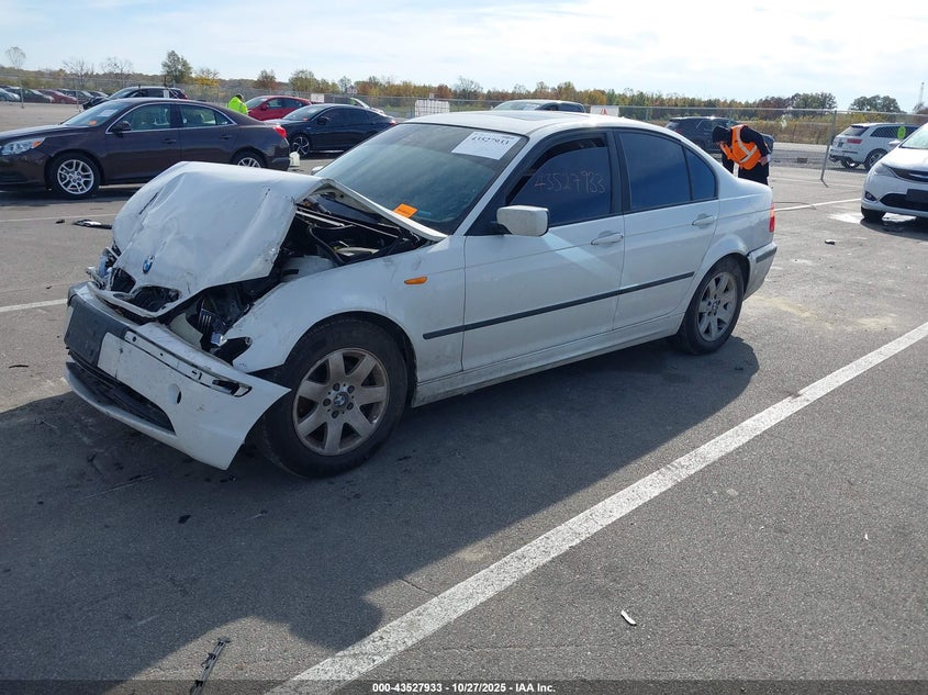 WBAEU33442PF69065 2002 BMW 3ER photo no. 2