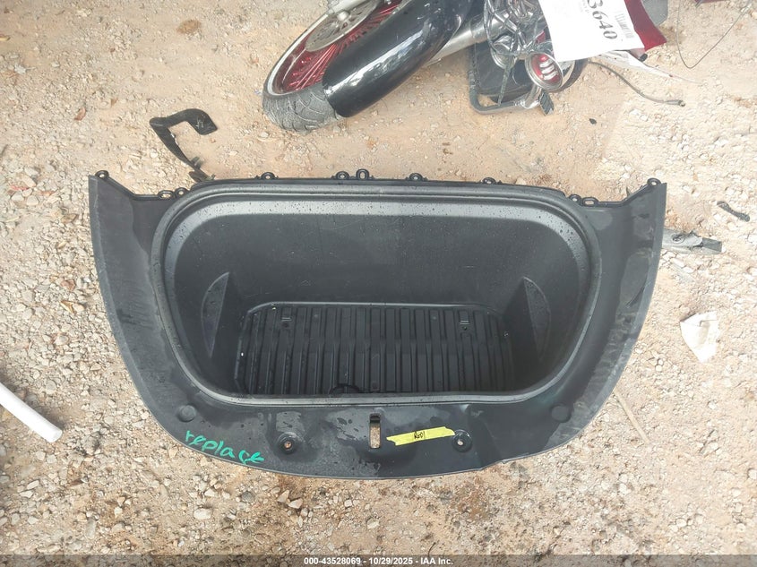 2023 Tesla Model Y Awd/Long Range Dual Motor All-Wheel Drive VIN: 7SAYGAEE6PF600769 Lot: 43528069