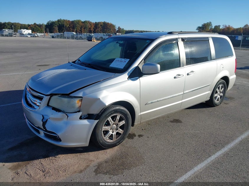 2A4RR5DGXBR650541 2011 CHRYSLER TOWN & COUNTRY photo no. 2