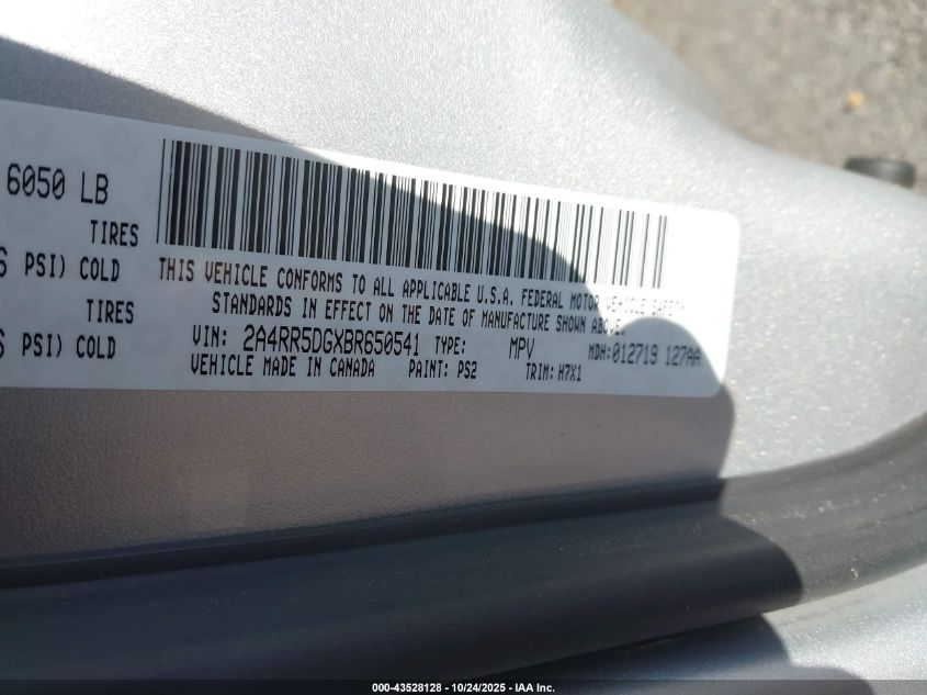 2011 Chrysler Town & Country Touring VIN: 2A4RR5DGXBR650541 Lot: 43528128