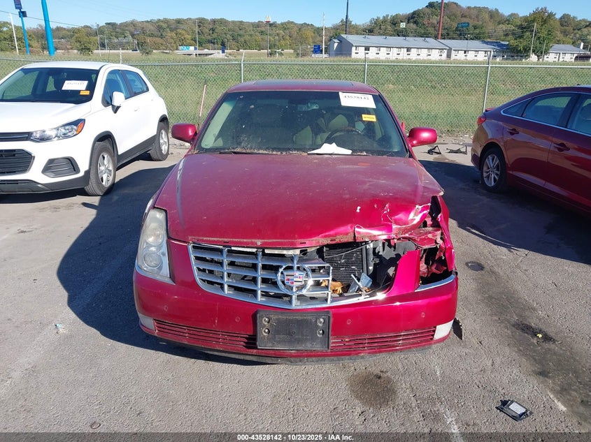 2007 Cadillac Dts Performance VIN: 1G6KD57947U215904 Lot: 43528142