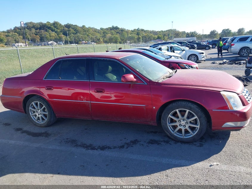 2007 Cadillac Dts Performance VIN: 1G6KD57947U215904 Lot: 43528142