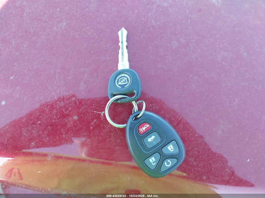 2007 Cadillac Dts Performance VIN: 1G6KD57947U215904 Lot: 43528142