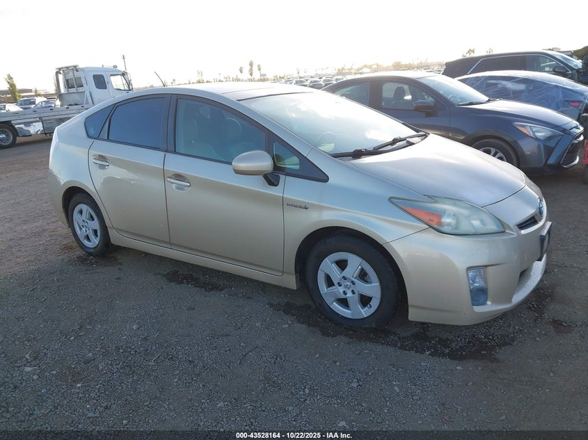 TOYOTA PRIUS IV