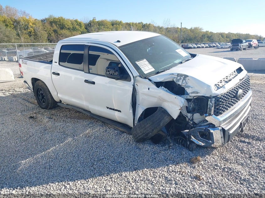 TOYOTA TUNDRA SR5 4.6L V8