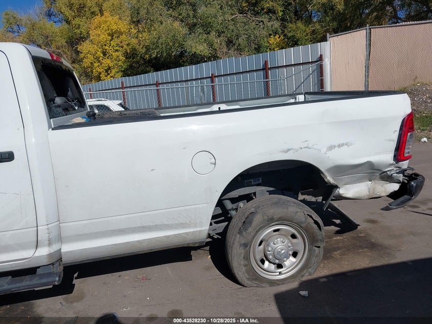 2024 RAM 2500 auction photo 6
