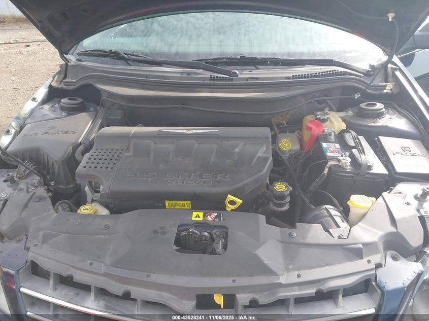 2004 Chrysler Pacifica VIN: 2C8GM68414R614689 Lot: 43528241