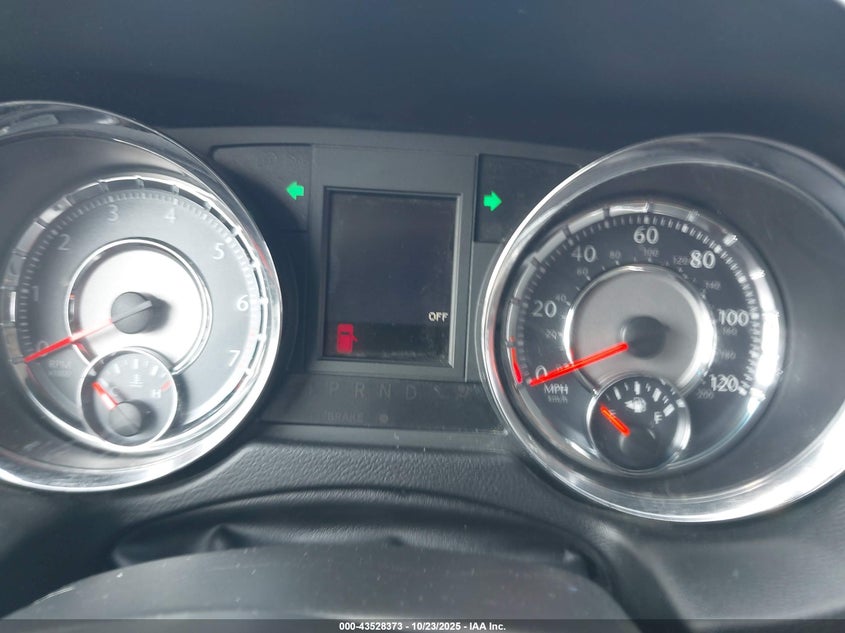 2014 Chrysler Town & Country Touring VIN: 2C4RC1BG8ER221244 Lot: 43528373