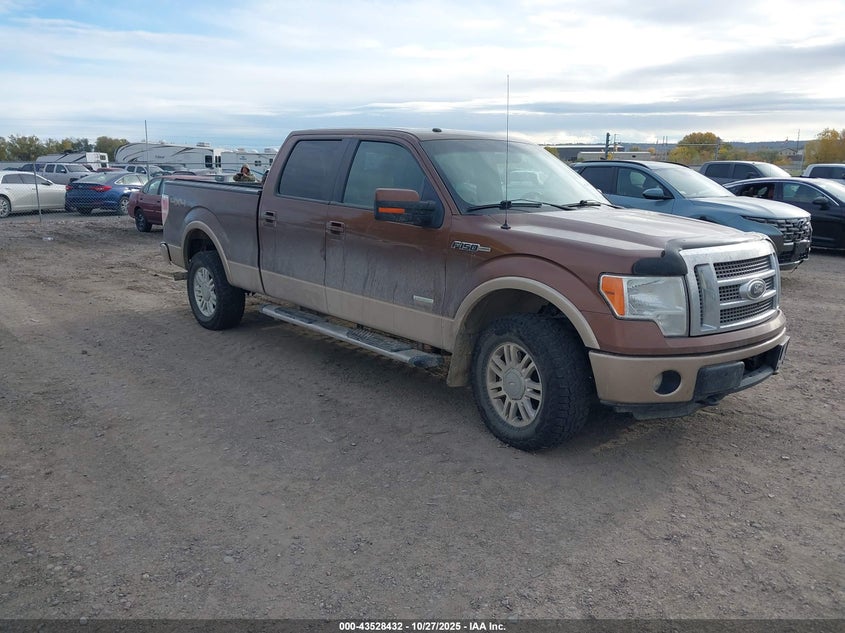FORD F-150 LARIAT
