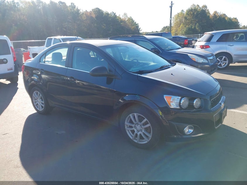 CHEVROLET SONIC LT MANUAL