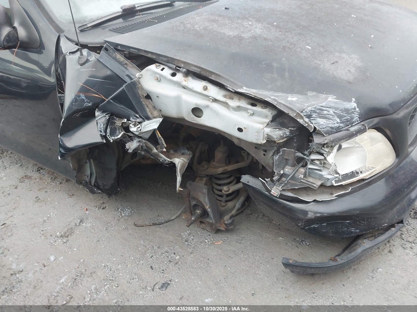 1998 Ford F-150 Lariat/Standard/Xl/Xlt VIN: 1FTYF1767WNC12939 Lot: 43528583