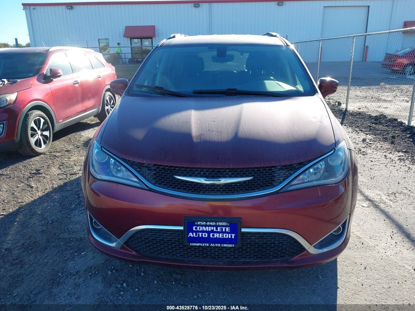 2018 Chrysler Pacifica Touring L VIN: 2C4RC1BG9JR120742 Lot: 43528776