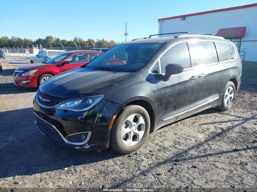 2017 Chrysler Pacifica Touring-L Plus black van flexible 2C4RC1EG4HR771038 photo #3