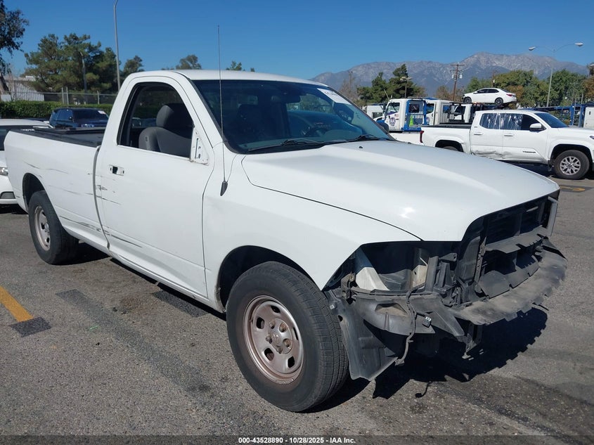 RAM 1500 TRADESMAN 4X2 8 BOX