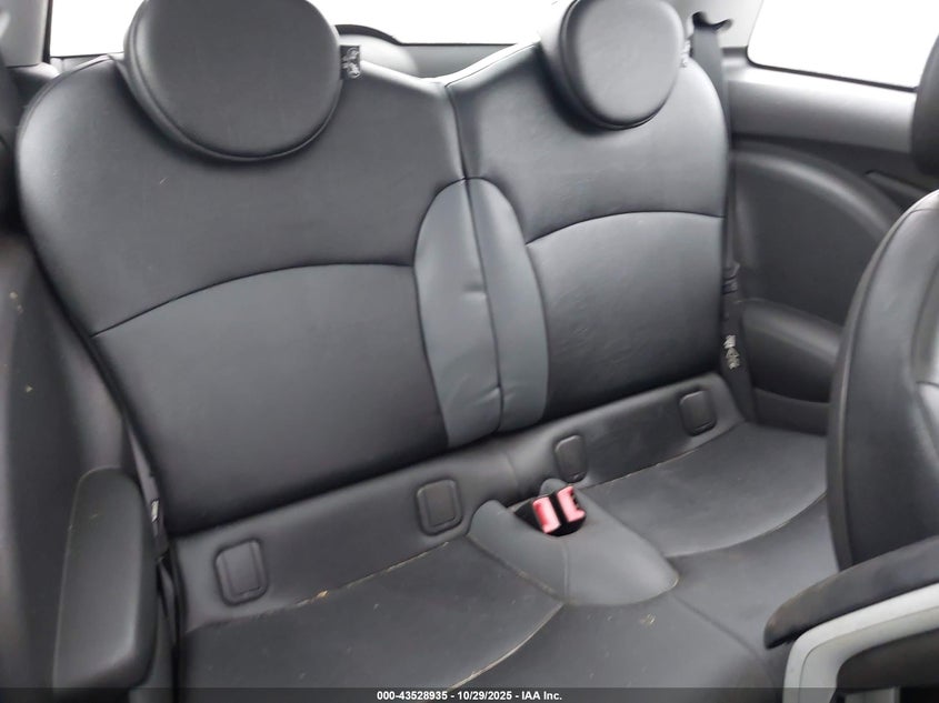 2008 Mini Cooper S VIN: WMWMF73568TV38418 Lot: 43528935