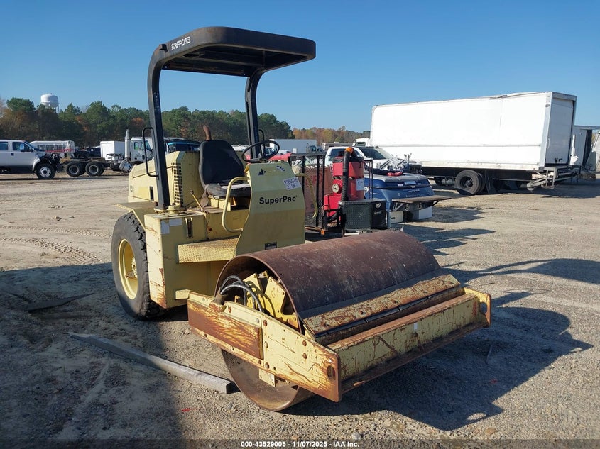 1992 CHAMPION 600 COMPACT SLICK DRUM ROLLER