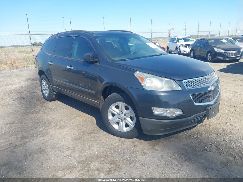 CHEVROLET TRAVERSE LS
