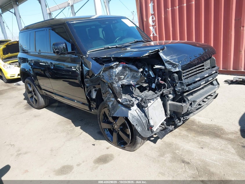 LAND ROVER DEFENDER 110 P400 X-DYNAMIC SE