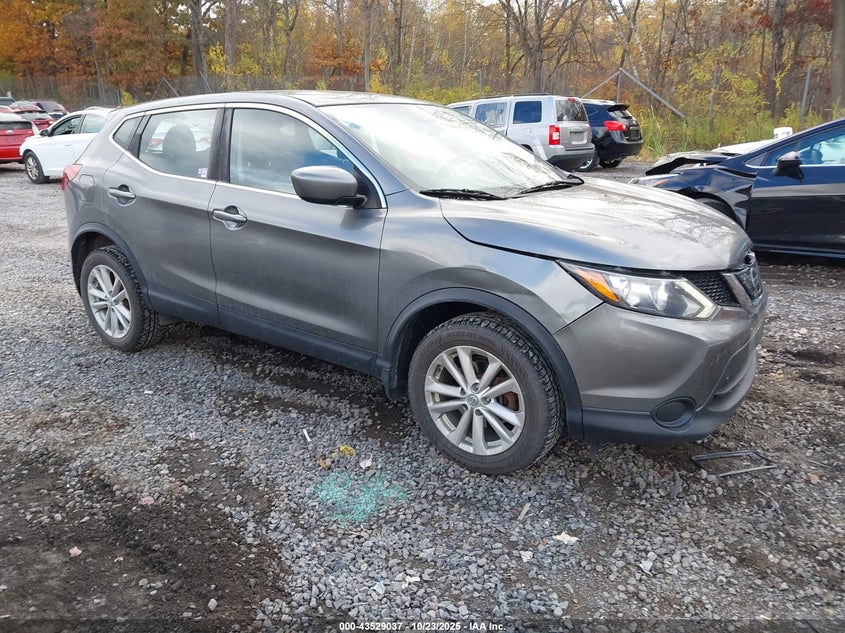 NISSAN ROGUE SPORT S