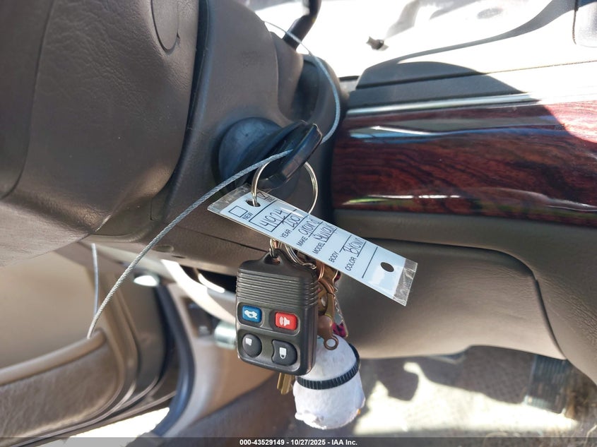 2001 Mercury Grand Marquis Gs VIN: 2MEFM74WX1X708618 Lot: 43529149