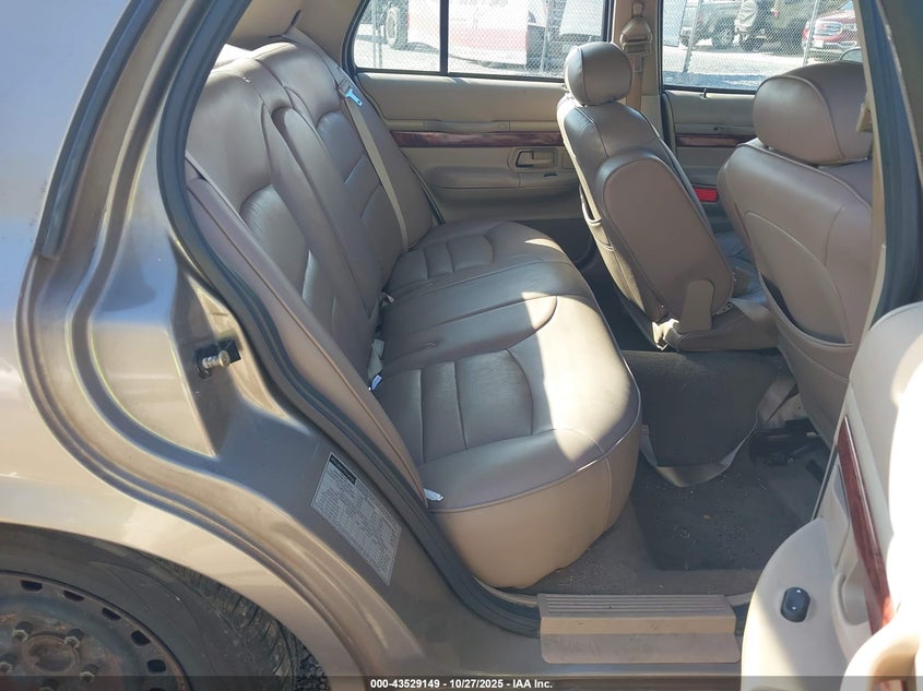 2001 Mercury Grand Marquis Gs VIN: 2MEFM74WX1X708618 Lot: 43529149