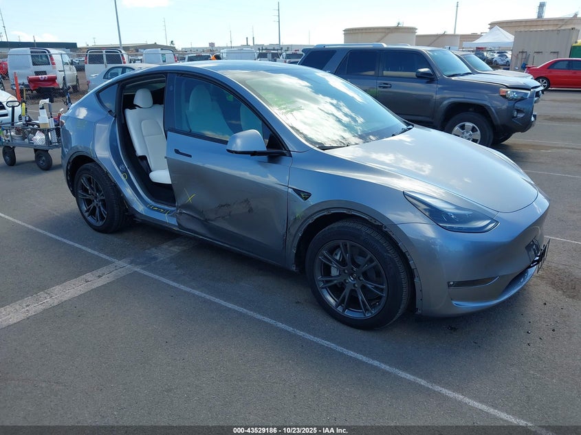 TESLA MODEL Y LONG RANGE DUAL MOTOR ALL-WHEEL DRIVE