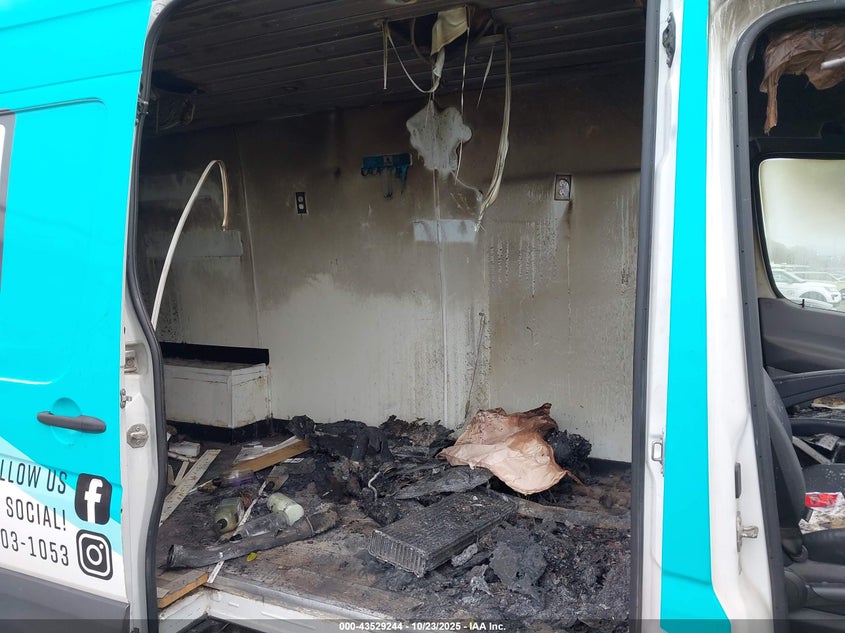 2018 MERCEDES-BENZ SPRINTER 2500 HIGH ROOF V6 WD3PE8CD4JP609544