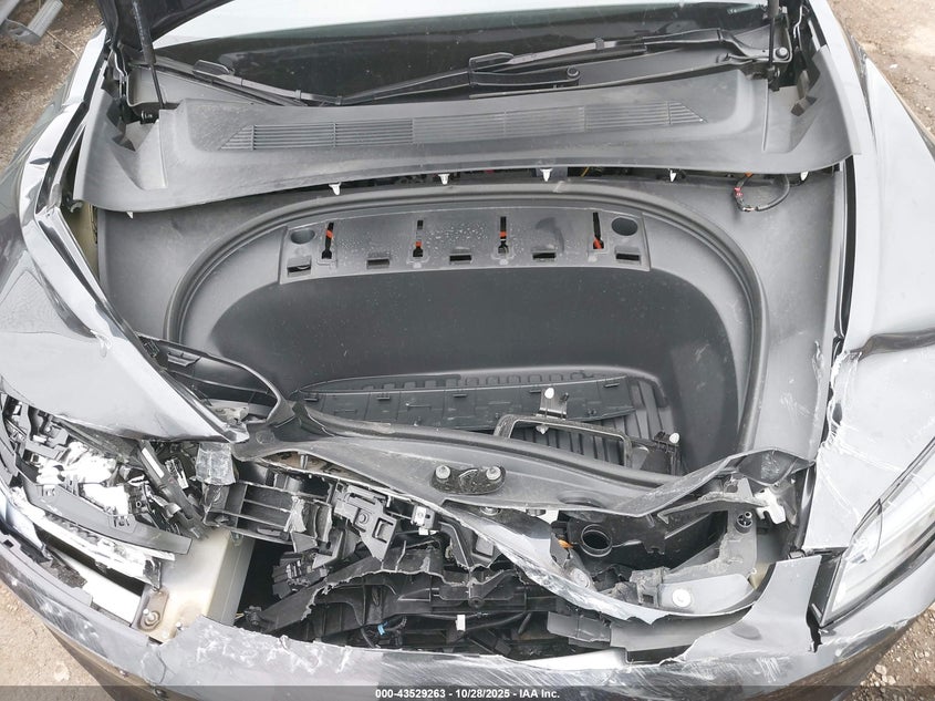 2024 Tesla Model 3 Long Range Dual Motor All-Wheel Drive VIN: 5YJ3E1EB5RF795124 Lot: 43529263