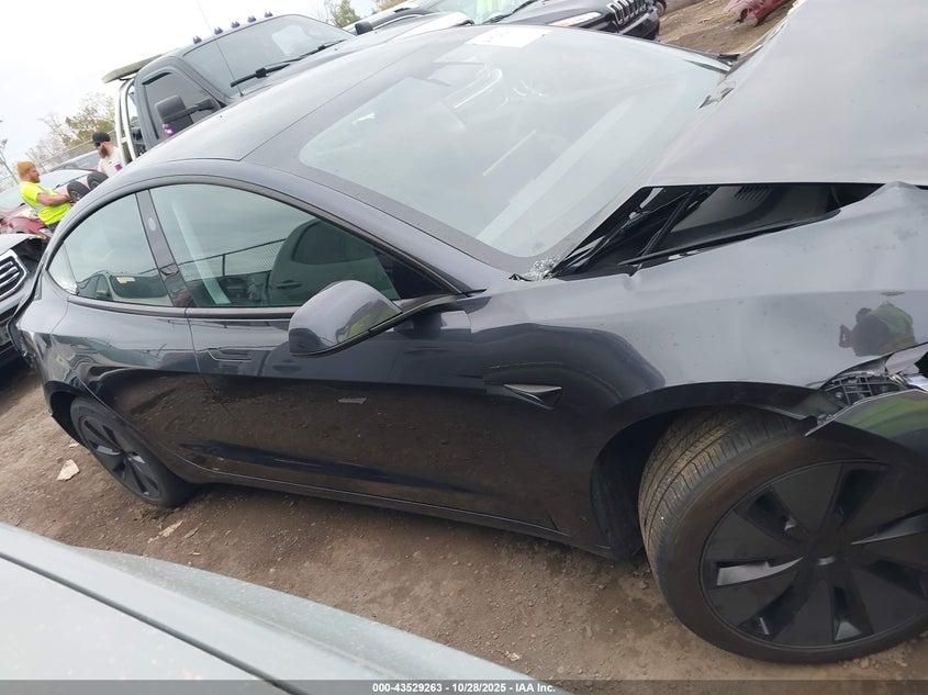 2024 Tesla Model 3 Long Range Dual Motor All-Wheel Drive VIN: 5YJ3E1EB5RF795124 Lot: 43529263