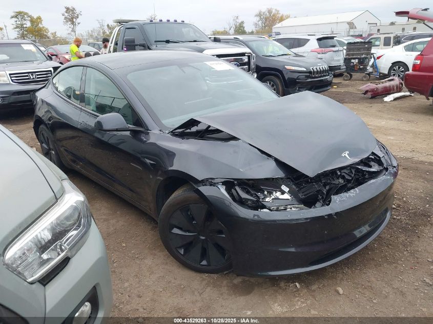 TESLA MODEL 3 LONG RANGE DUAL MOTOR ALL-WHEEL DRIVE