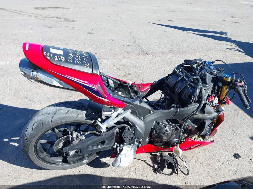 2021 Honda Cbr600 Rr VIN: JH2PC40J2MK700500 Lot: 43529300