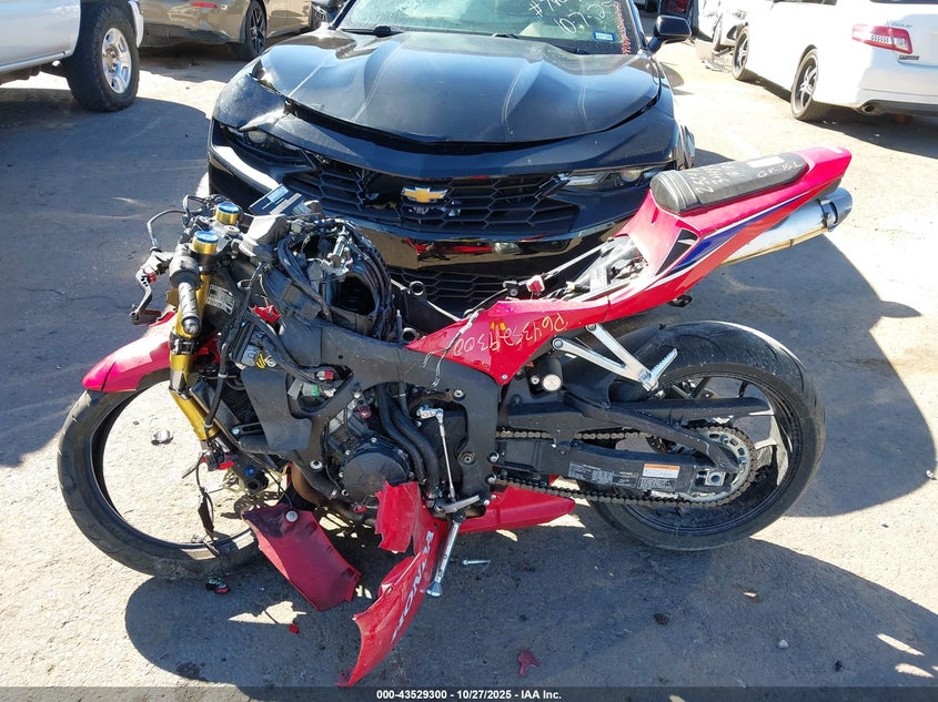 2021 Honda Cbr600 Rr VIN: JH2PC40J2MK700500 Lot: 43529300