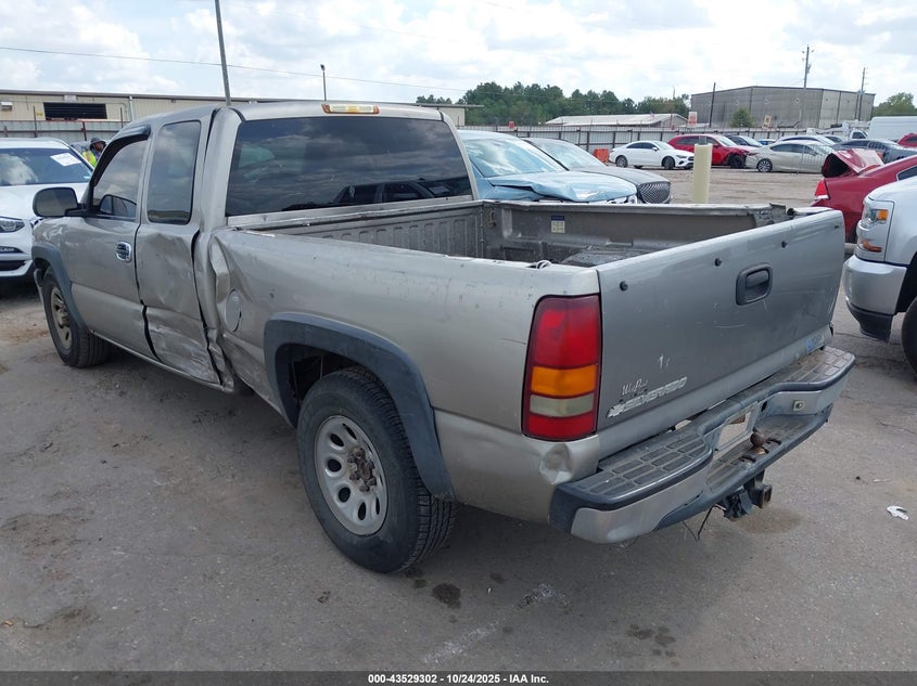 1GCEC19WX2Z111440 2002 CHEVROLET SILVERADO photo no. 3